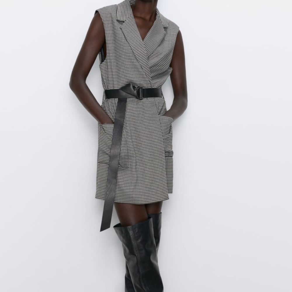 Houndstooth vest